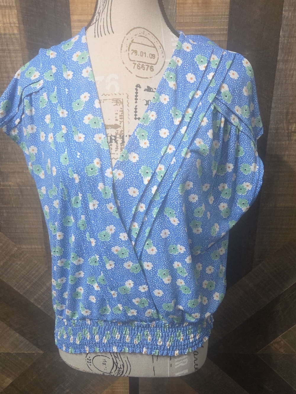MELLODAY Blue Floral Surplice Blouse